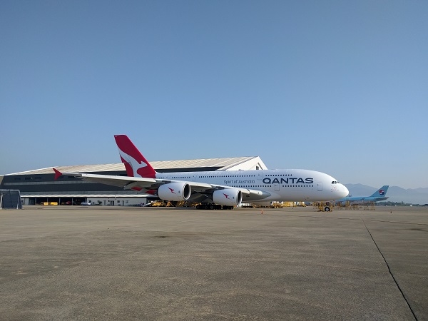 대한항공 페인팅 전용 격납고에서 도색작업을 마친 호주 콴타스 항공의 A380 (사진제공=대한항공)