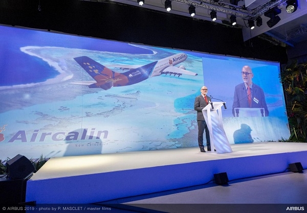 에어칼린이 지난 22일 오세아니아에서 최초로 도입한 A330-900 기종의 도입 기념행사를 진행했다. (사진제공=에어칼린)
