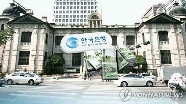한국은행은 코로나19가 진정된다고 하더라도 수요회복이 더딜 것으로 보고 있다. [사진=연합뉴스]