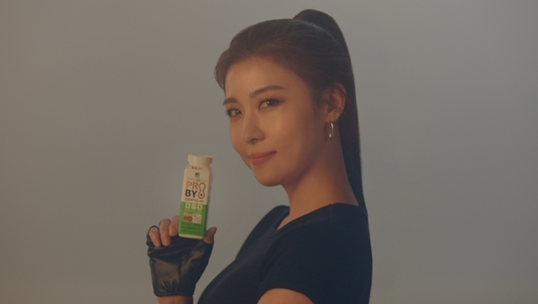 푸르밀이 오는 8월 말부터 배우 하지원이 출연한 장건강 기능성 발효유 ‘프로바이오’ 광고를 공개한다. [사진=푸르밀 제공]