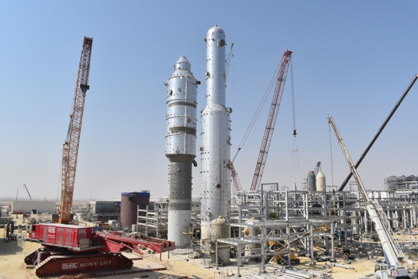 대림산업이 사우디아라비아에 짓고 있는 암모니아 공장의 이산화탄소 제거시설을 성공적으로 설치 완료했다. [사진=대림산업 제공]