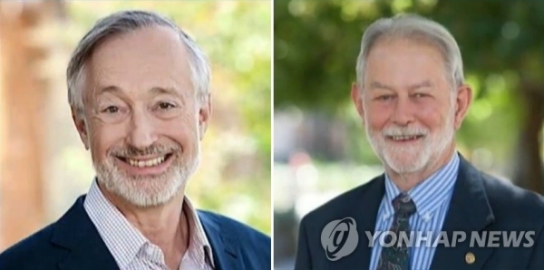 올해 노벨경제학상은 경매이론의 대가 폴 밀그럼 스탠퍼드대 교수(왼쪽)과 로버트 윌슨 명예교수가 공동 수상했다. [사진=연합뉴스]