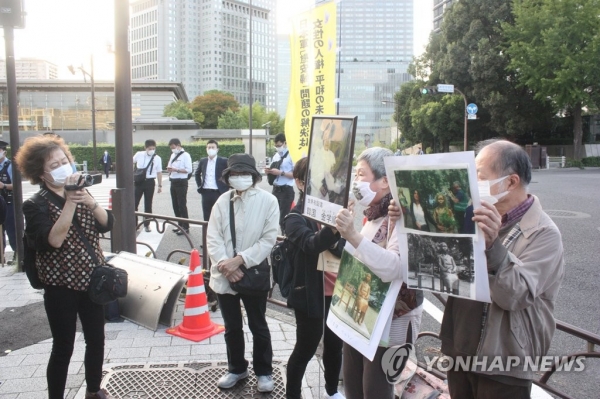 일본의 시민단체인 '일본군 위안부 문제 해결 전국행동'은 일본 정부에 베를린시에 건립된 '평화의 소녀상' 철거 요청을 즉각 철회하라고 촉구했다. [사진=연합뉴스]