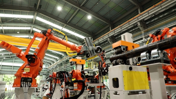 삼성엔지니어링이 스마트로봇 자동화로 배관 생산에 성공했다. [사진=삼성엔지니어링 제공]