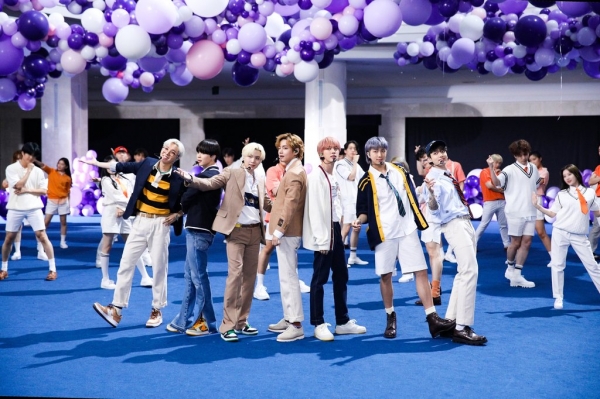 방탄소년단이 '퍼미션 투 댄스'로 빌보드 싱글차트 1위 행진을 이어갔다. [사진=빅히트뮤직 제공]