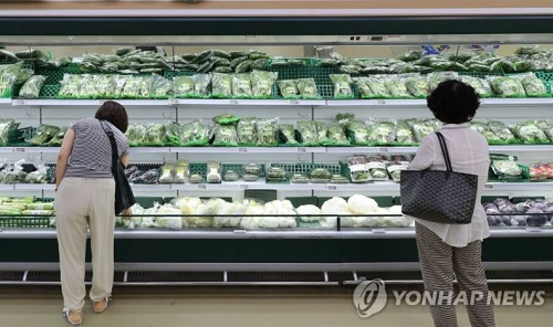 지난 1일 서울 서초구 양재동 하나로마트 신선식품·채소 판매대 모습 [사진=연합뉴스]