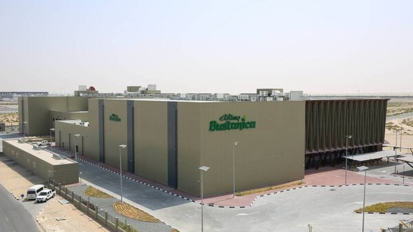 UAE 두바이에 조성된 세계 최대 모듈형 수직농장 부스타니카 전경 [사진=코트라 제공]